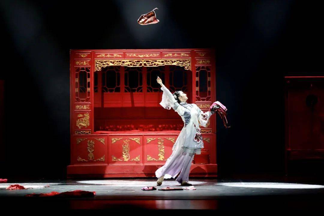 遇见宁波有戏舞剧十里红妆你的女儿梦我的剧场梦