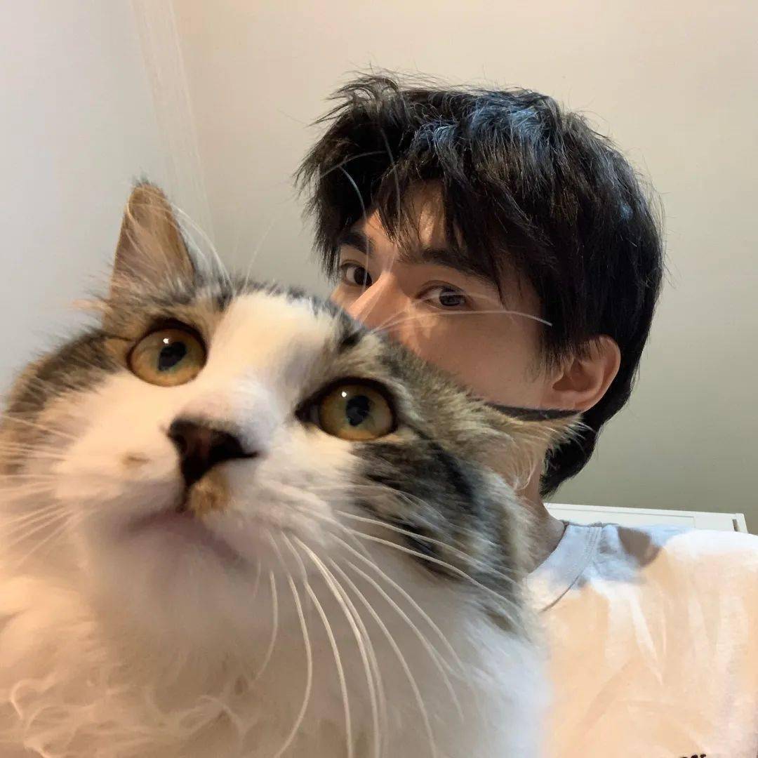 翩翩少年郎张家硕让人一秒爱上的理由太多了