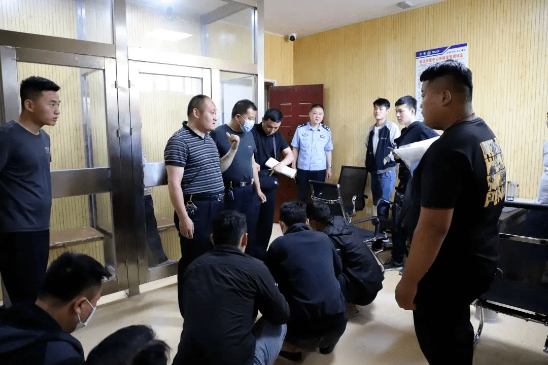 逮捕审判维持原判一大批黑恶势力被严惩