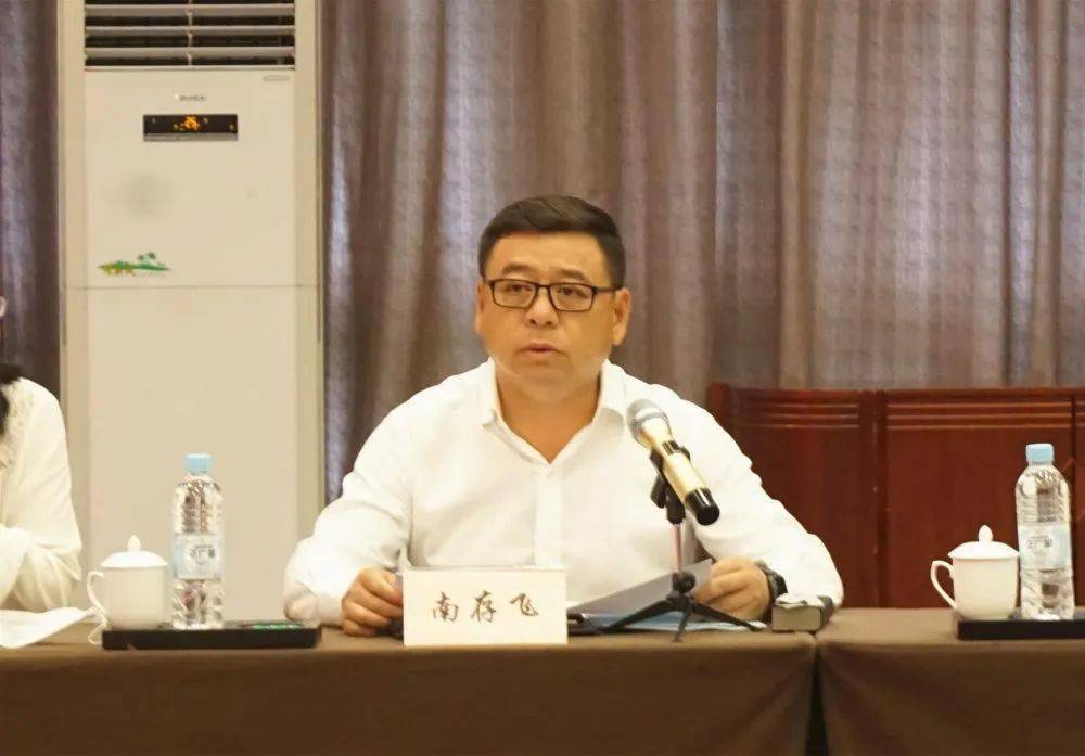 吴继华从提高认识,整合资源实现共享,推动四方建立合作新模式;夯实