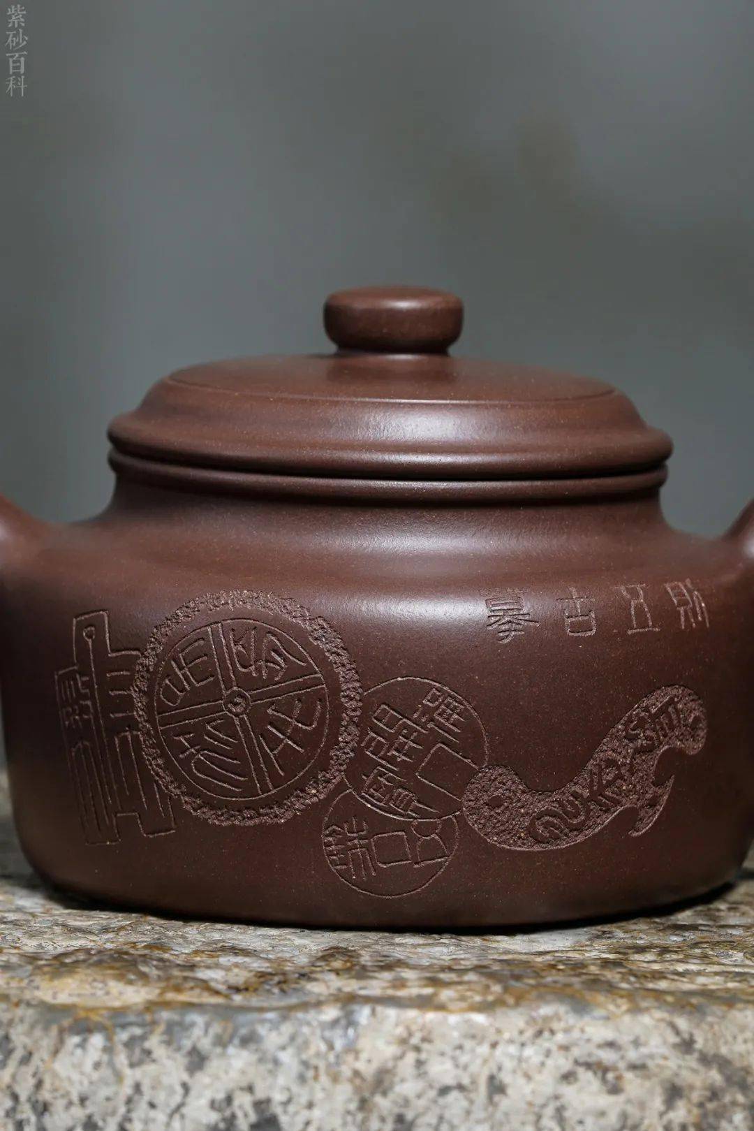 匠心德钟李小龙丁敏敏刻绘