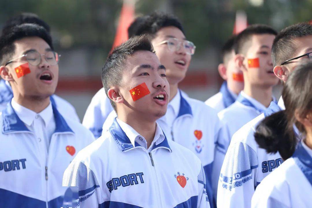 喜报二一封来自北京大学的喜报平阳县浙鳌高级中学:贵校始终坚持先进