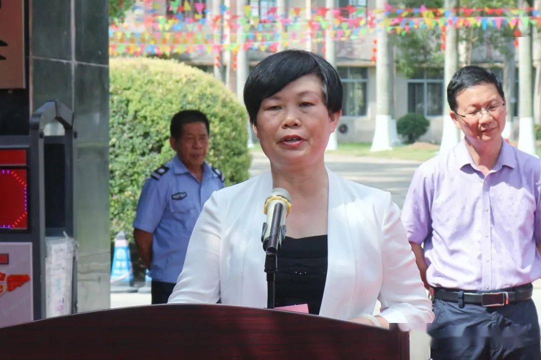 新格局新征程博白县中学龙潭校区揭牌成立