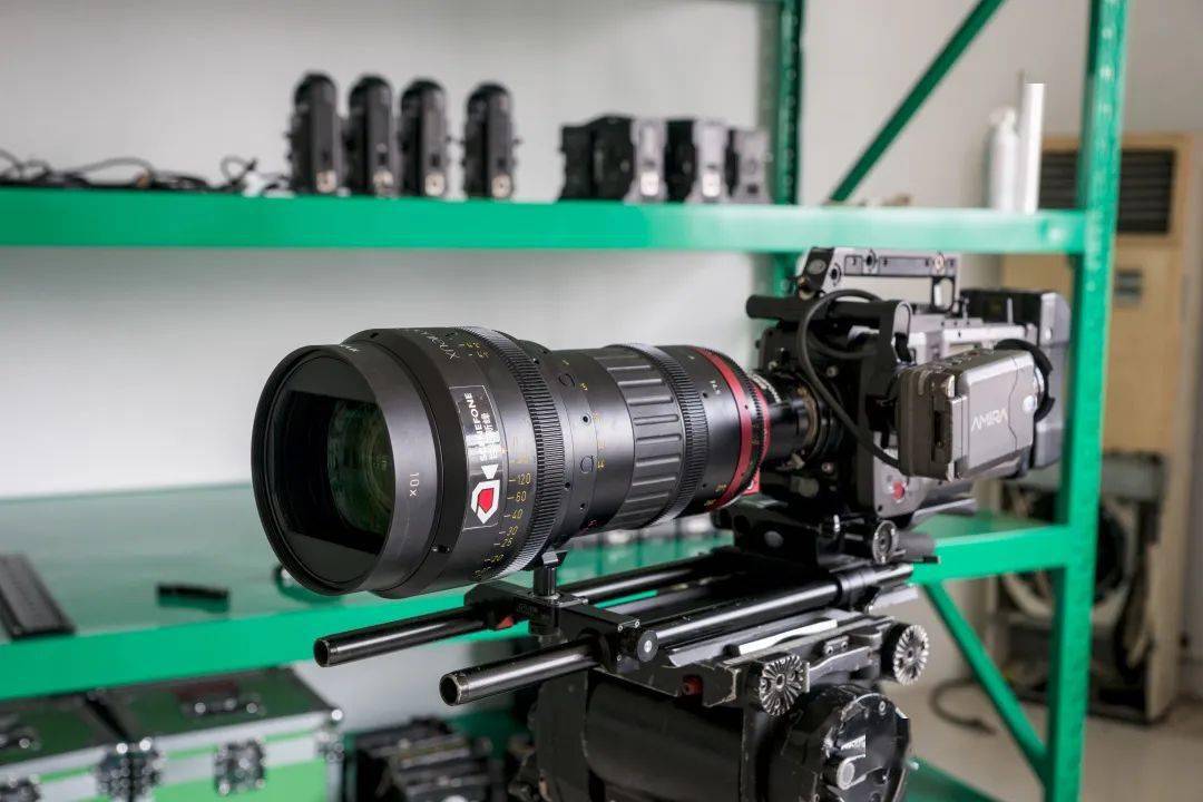 接待剧组50余个400多群演回流象山影视产业逐步向阳