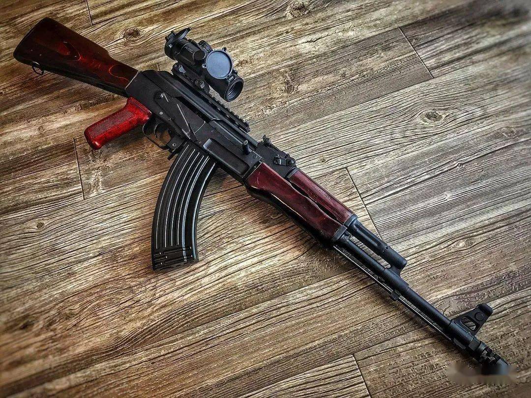 【国外枪迷相册】独恋ak一枝花