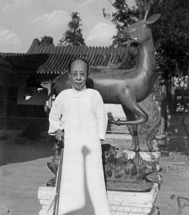 直击袁世凯妻儿罕见的老照片:孙女的颜值一个比一个高