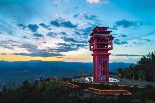 五峰山,飛雲溫泉),配套建設城壩遺址博物館及公園,漢闕文化博物館,海