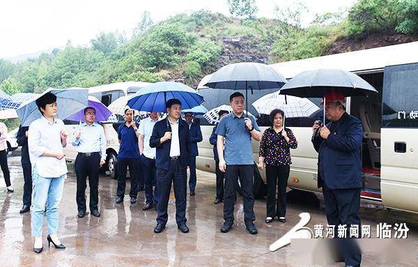 市人大调研组在安泽县调研沁河生态环境保护工作,安泽县委书记廉海平