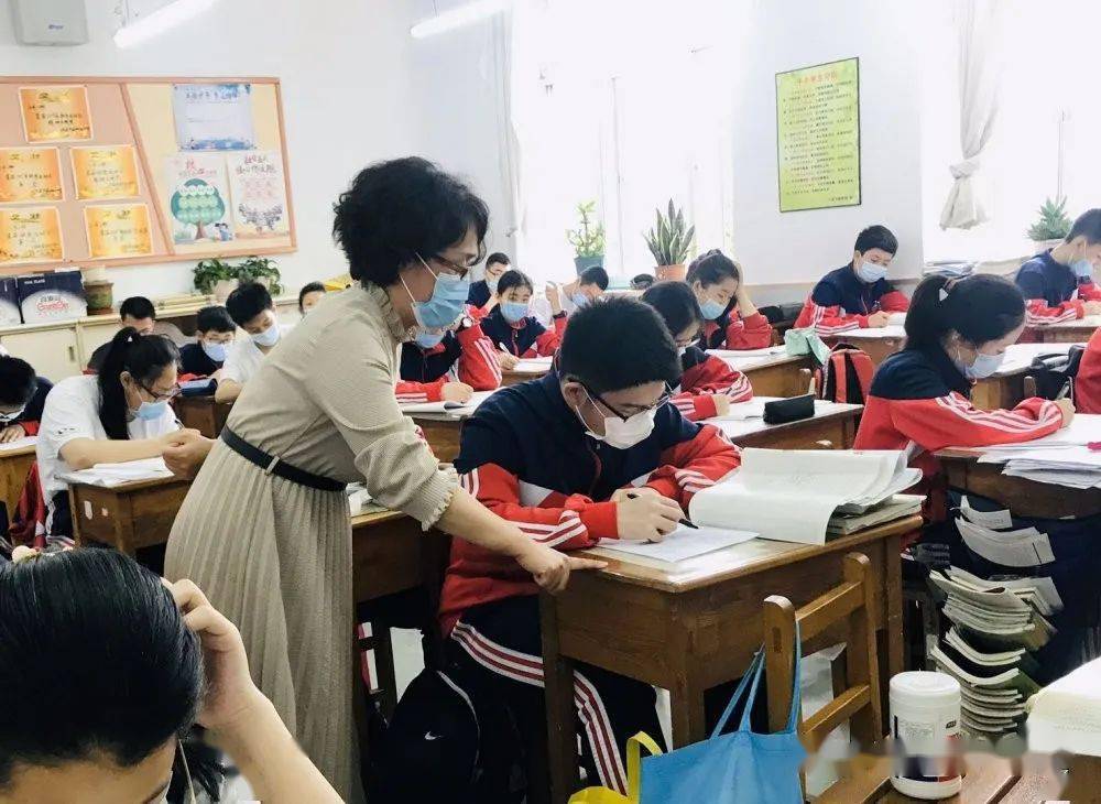 大连49中学图片