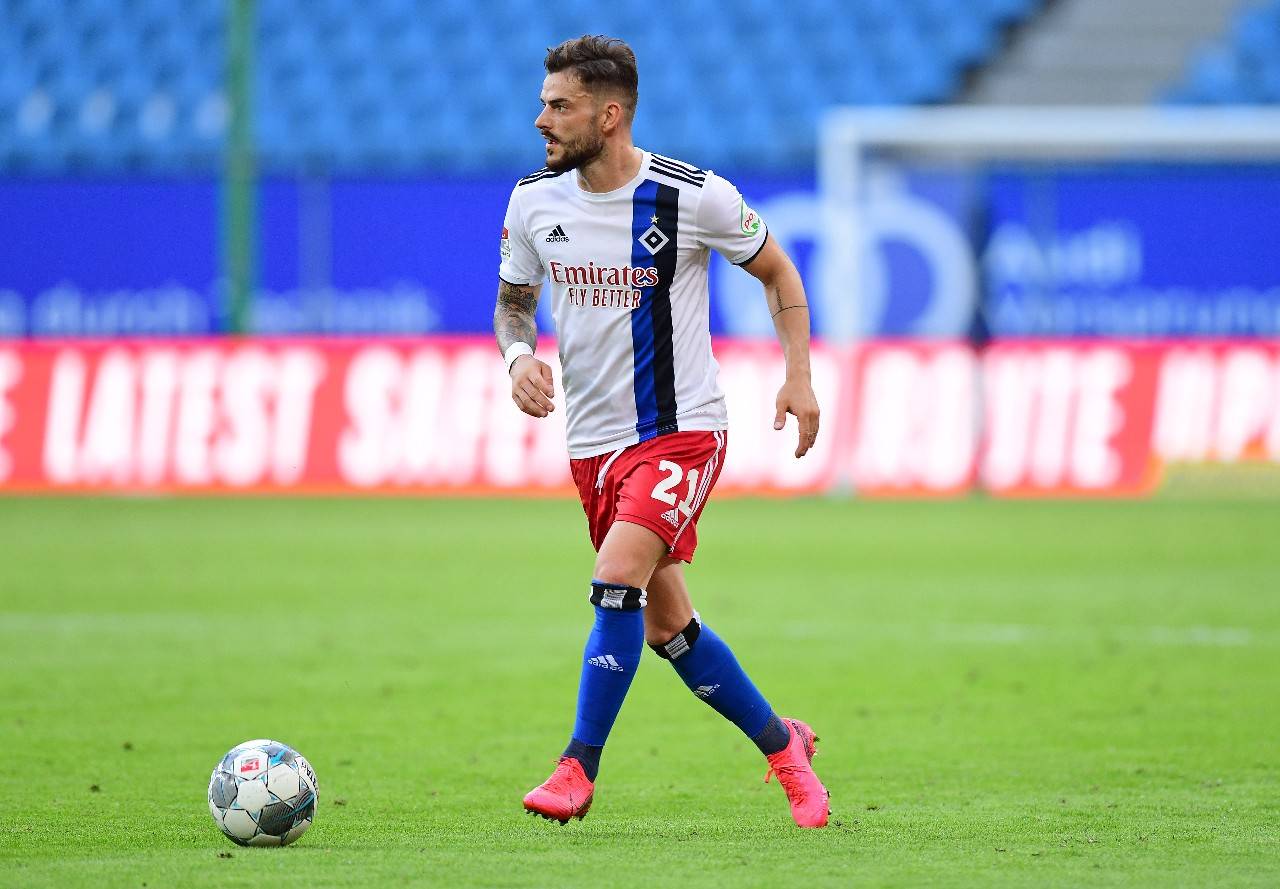 1/ 6 对于曾经德甲的北大王汉堡队,我们印象最深刻的应该就是他曾经