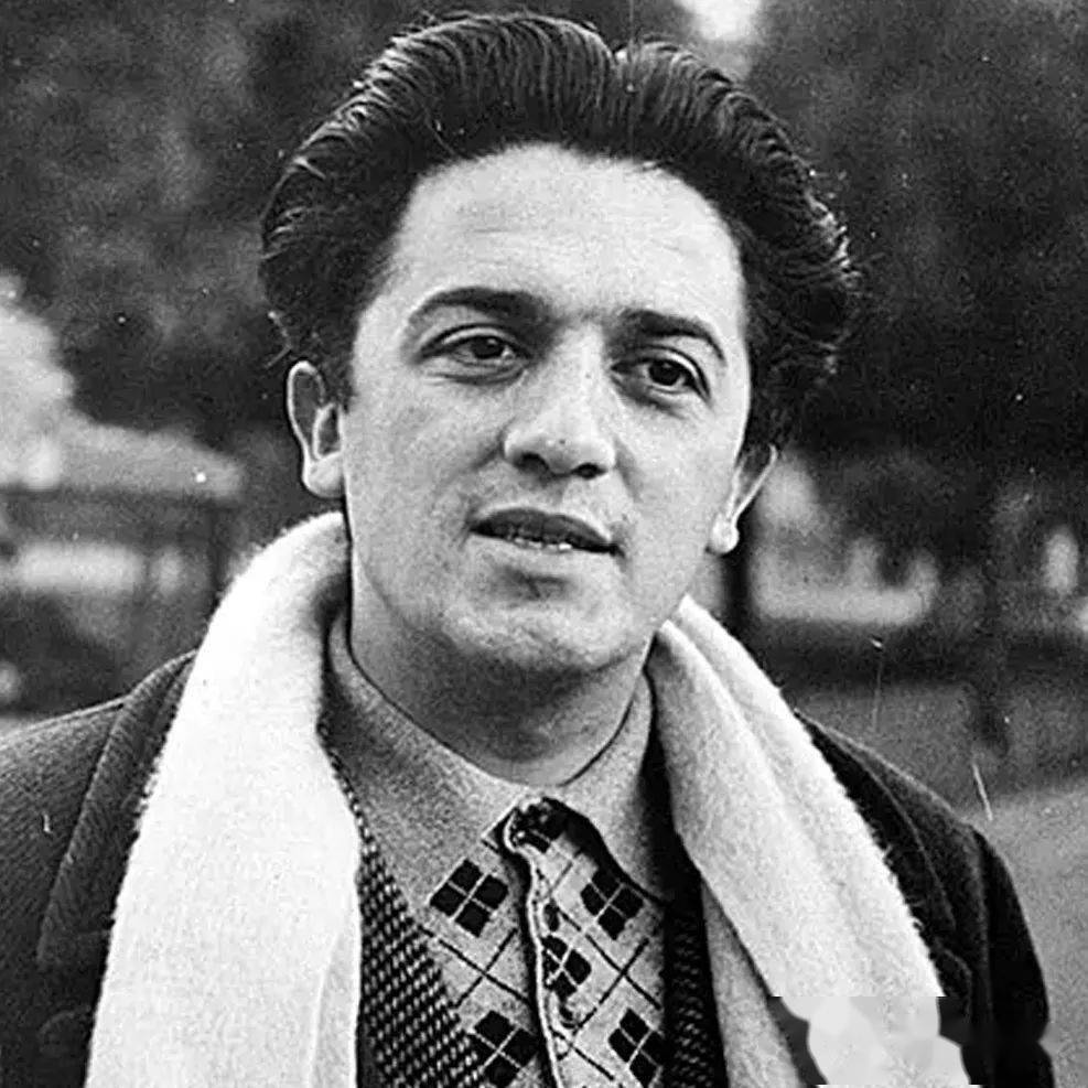 费德里科·费里尼意大利电影导演世界电影史上大师级的导演费德里科