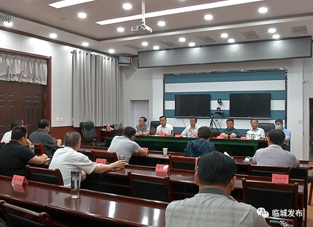 宋向党主持召开项目"双进双产"工作调度会_临城县