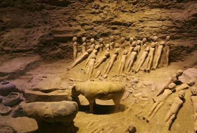 秦始皇废除殉葬,却被朱元璋重新恢复,究竟谁更英明?