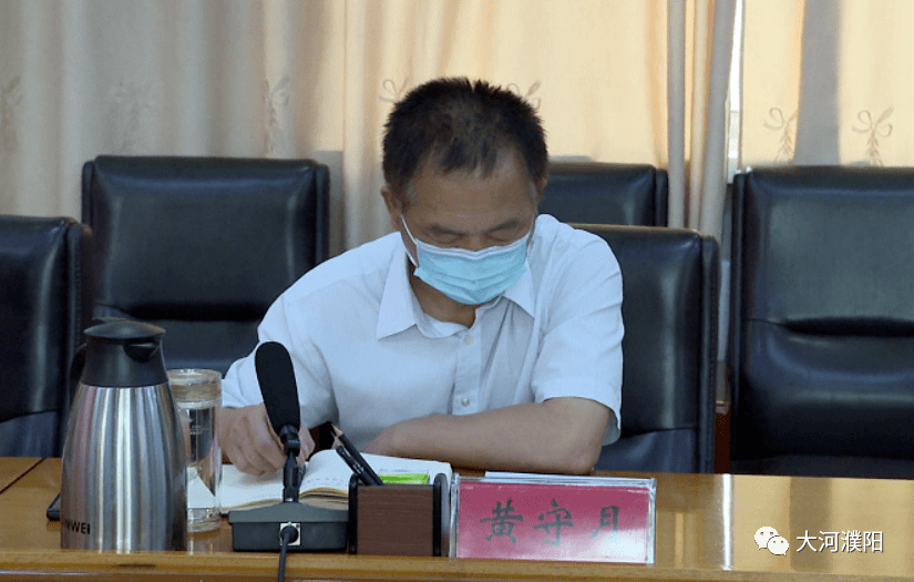 濮阳这个县委书记为高三教师,学子擂鼓助威