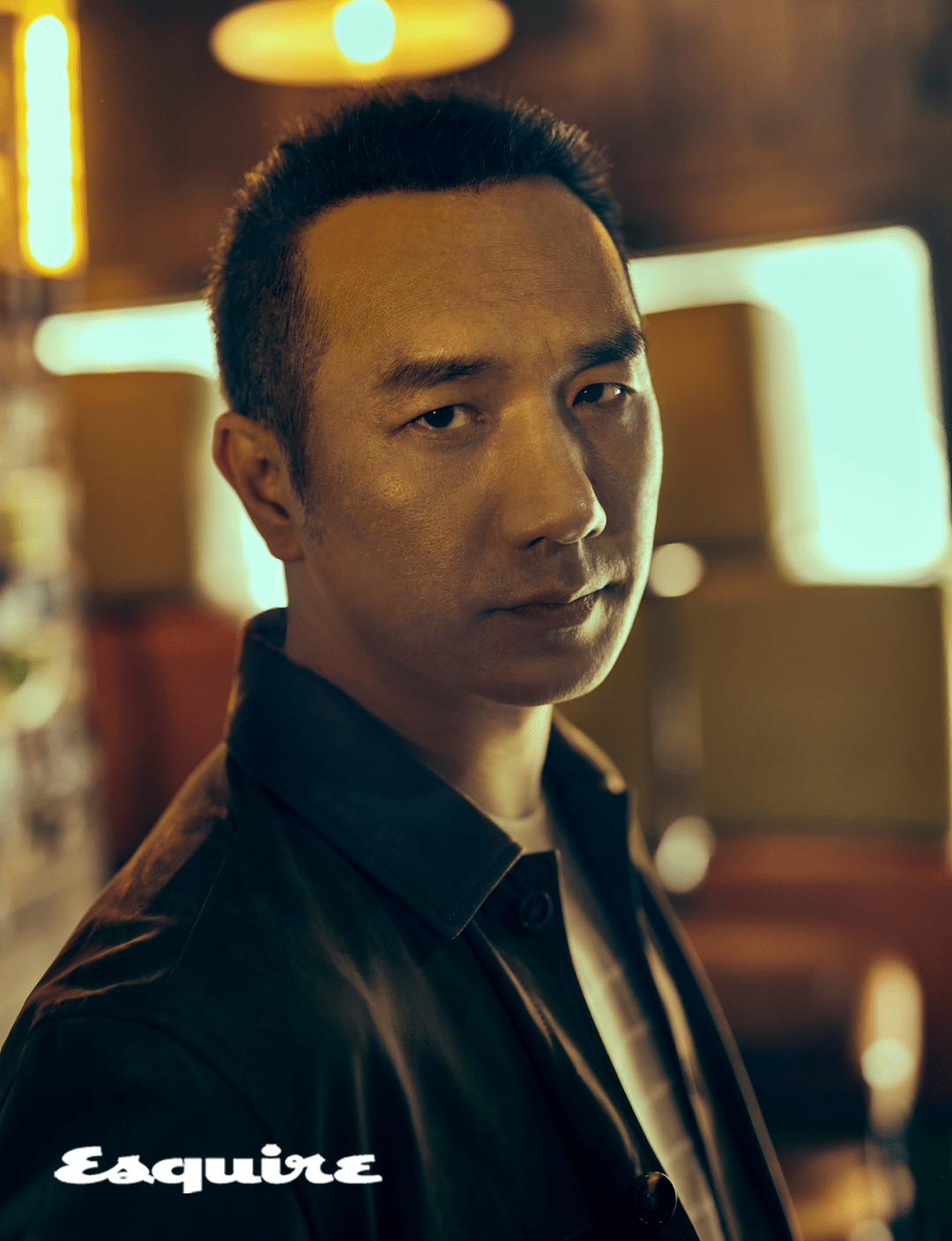 黄觉我一点儿也不文艺