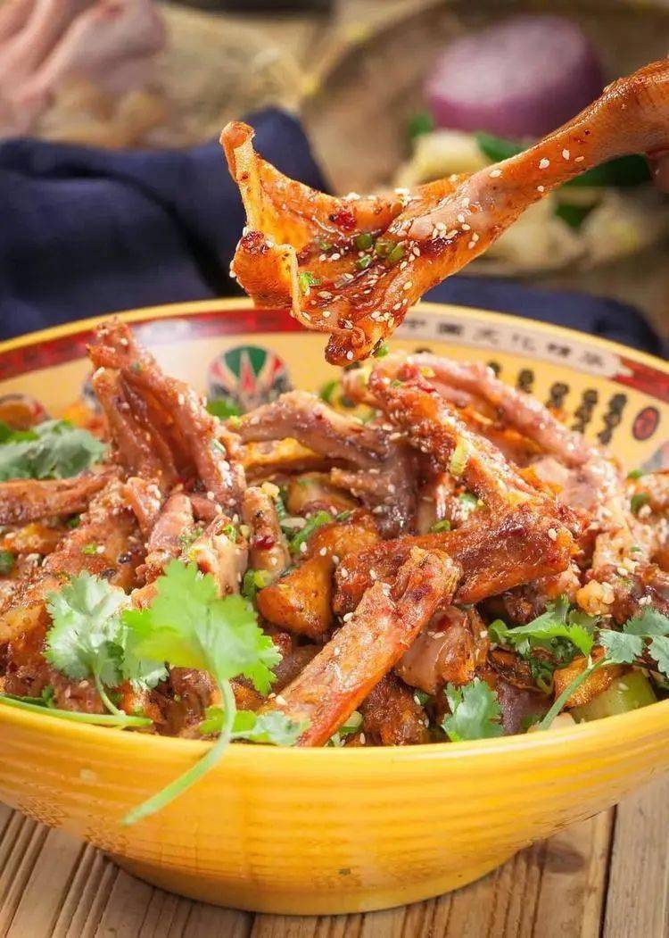 赶紧抢98元抢陈氏香鹅掌干锅汤锅4份菜果汁