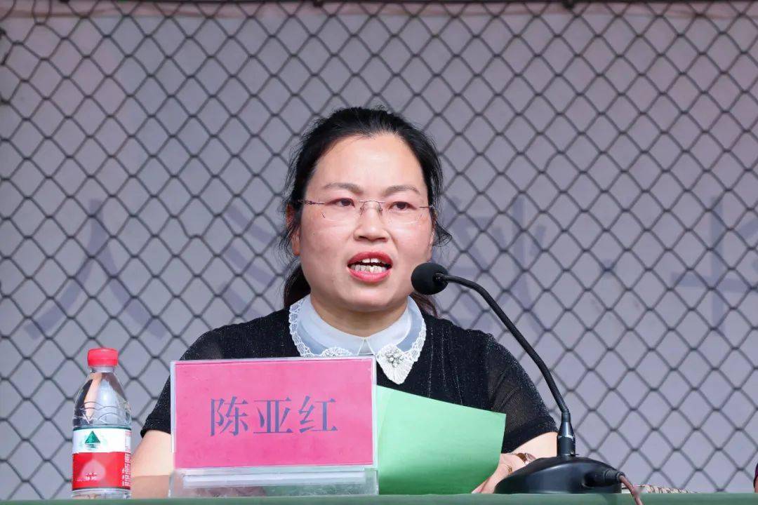 鄢陵二高给这些学生发钱了最高5000元