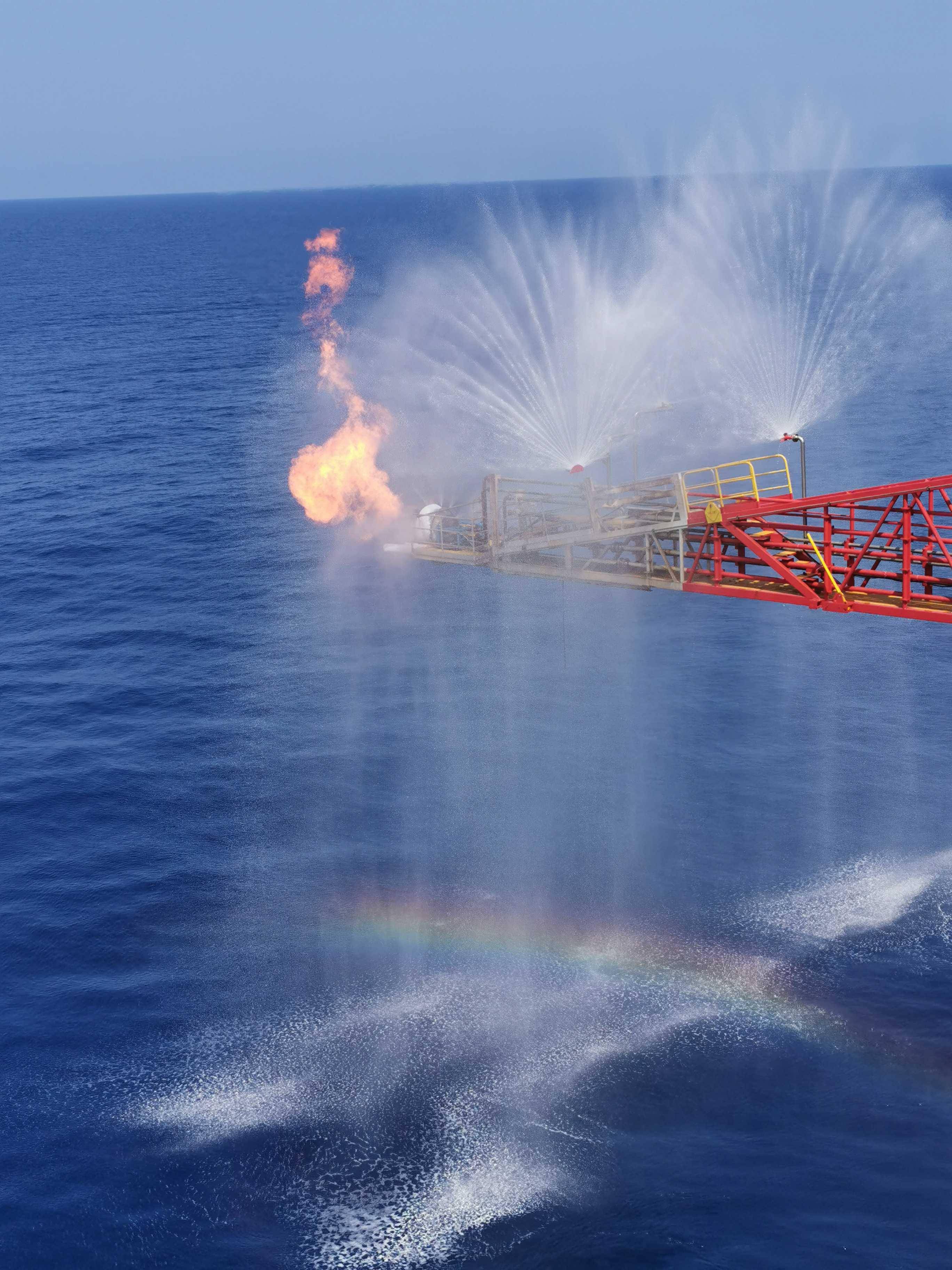 我国可燃冰产业化之路还有多远?试采现场指挥部首席科学家:已见曙光