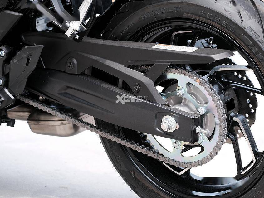 贵有贵的道理豪爵dr300街车抢先实拍