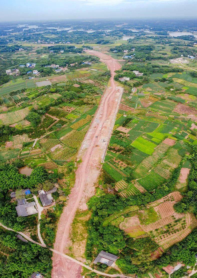 天府贵平多姿多彩初露娇容