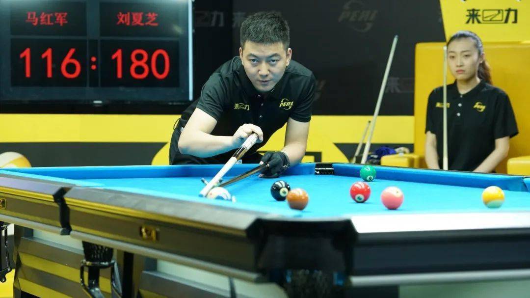 刘夏芝vs马红军,一位是一周前刚夺得上海风云中式台球公开赛亚军的"