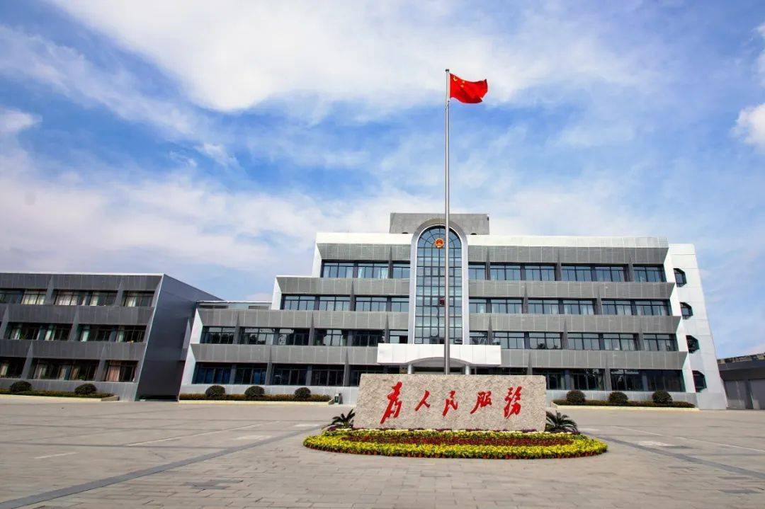 新丰镇●●●●●●●●●2000年以来,在区委,区政府的正确领导下