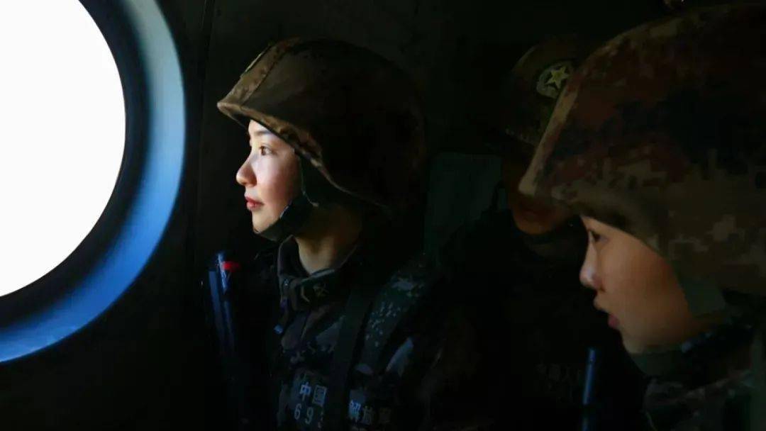 姑娘,来当兵!_女兵