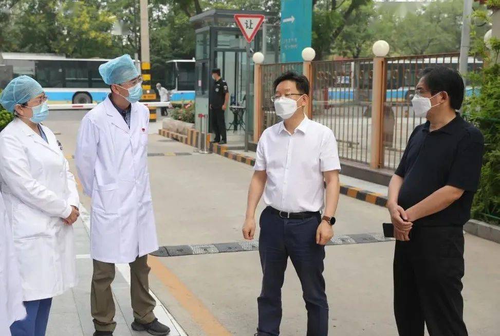新媒体基地集中医学观察点和核酸检测点视察,基地管委会主任宋强同志
