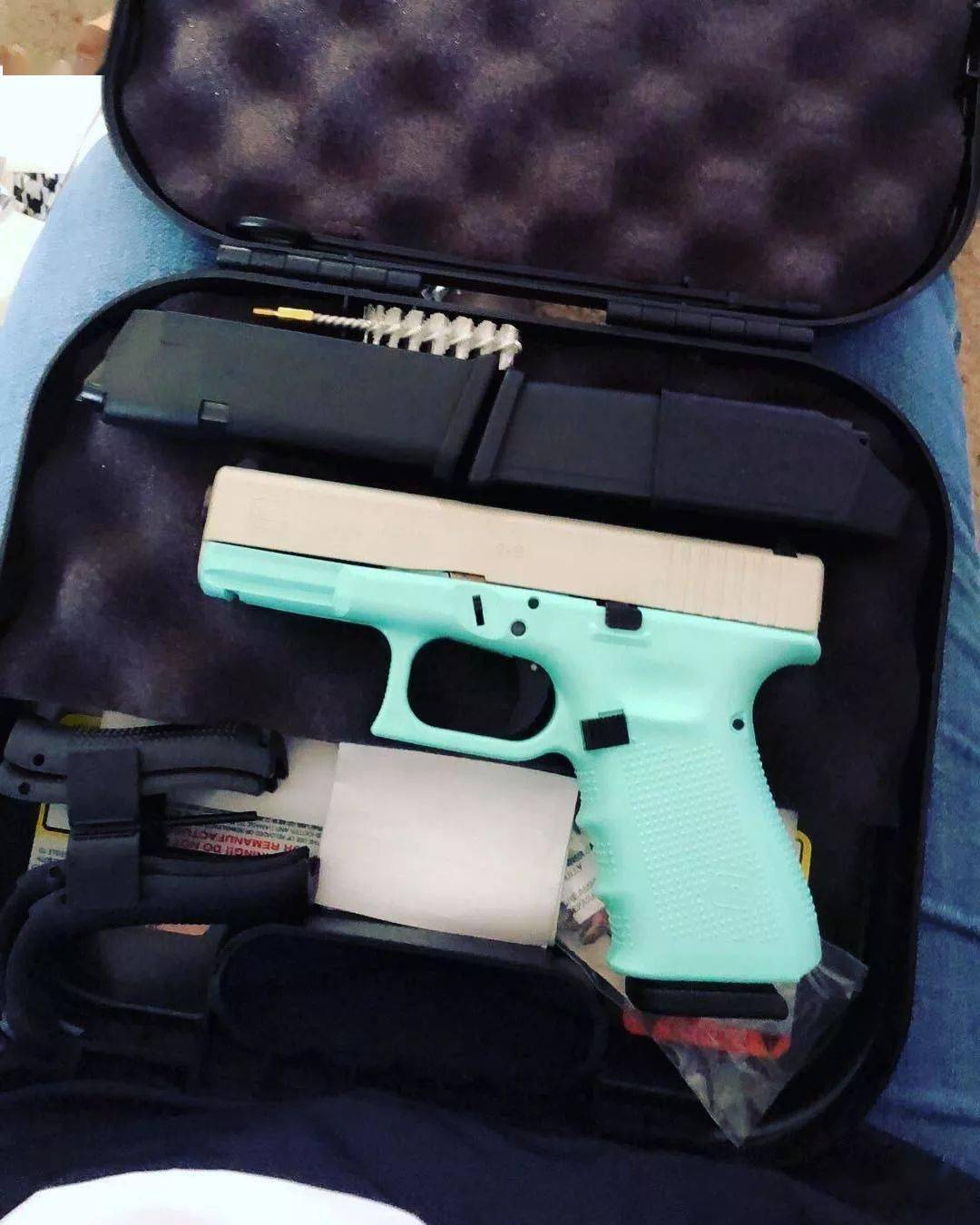 您要问我glock家族里最喜欢哪一只?我的选择是g19