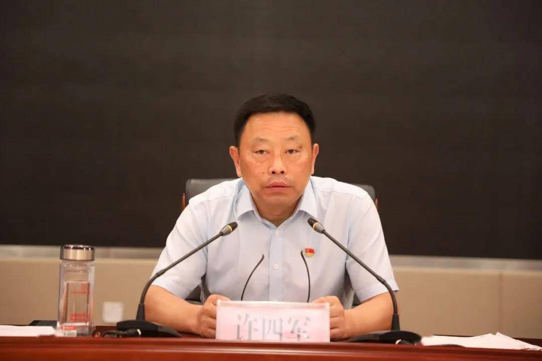 刚刚,鹿邑公安10名民警受到表彰