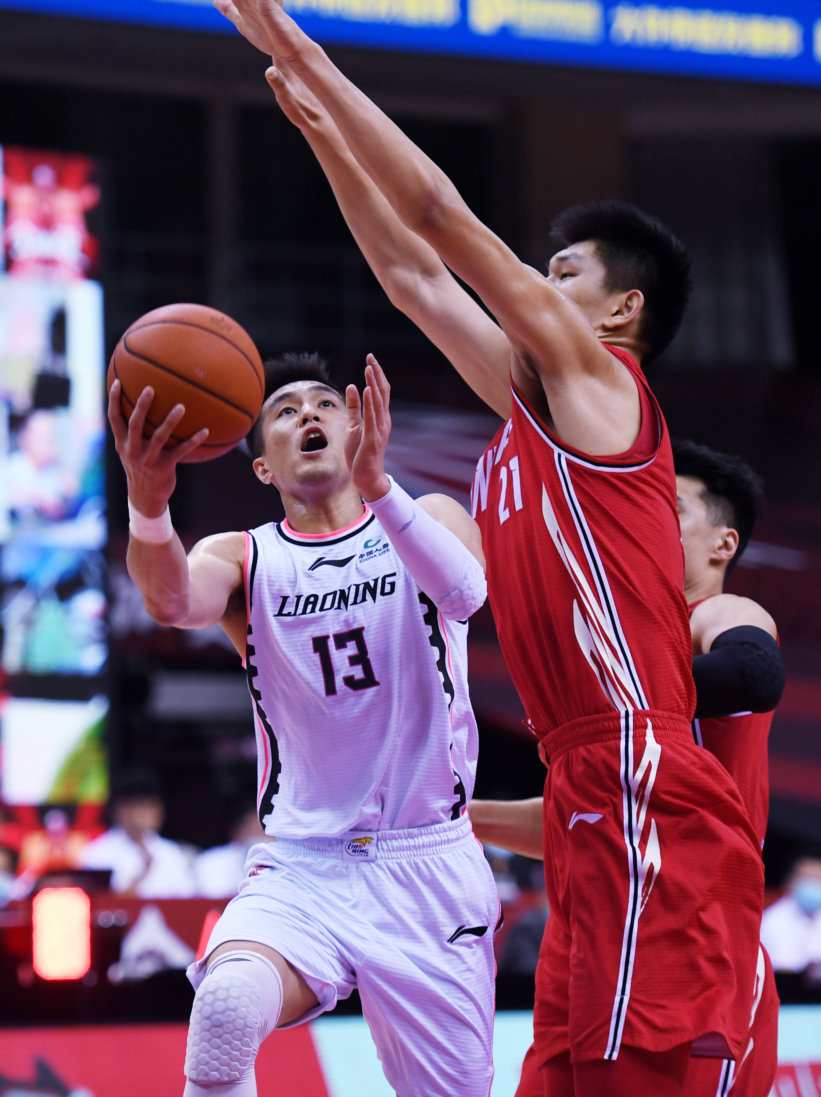 篮球——cba复赛第一阶段:辽宁本钢迎战青岛国信双星