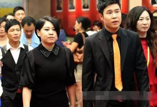 小沈阳一家三口近照曝光女儿12岁气质非凡老婆瘦20斤变成美女