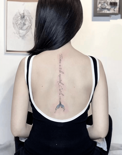 人鱼纹身鱼尾