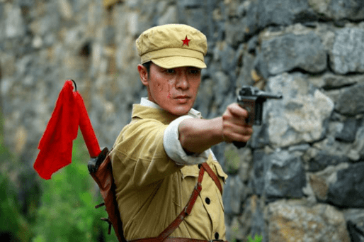 根据史实改编,《双枪女传奇》再现一段巾帼风云!