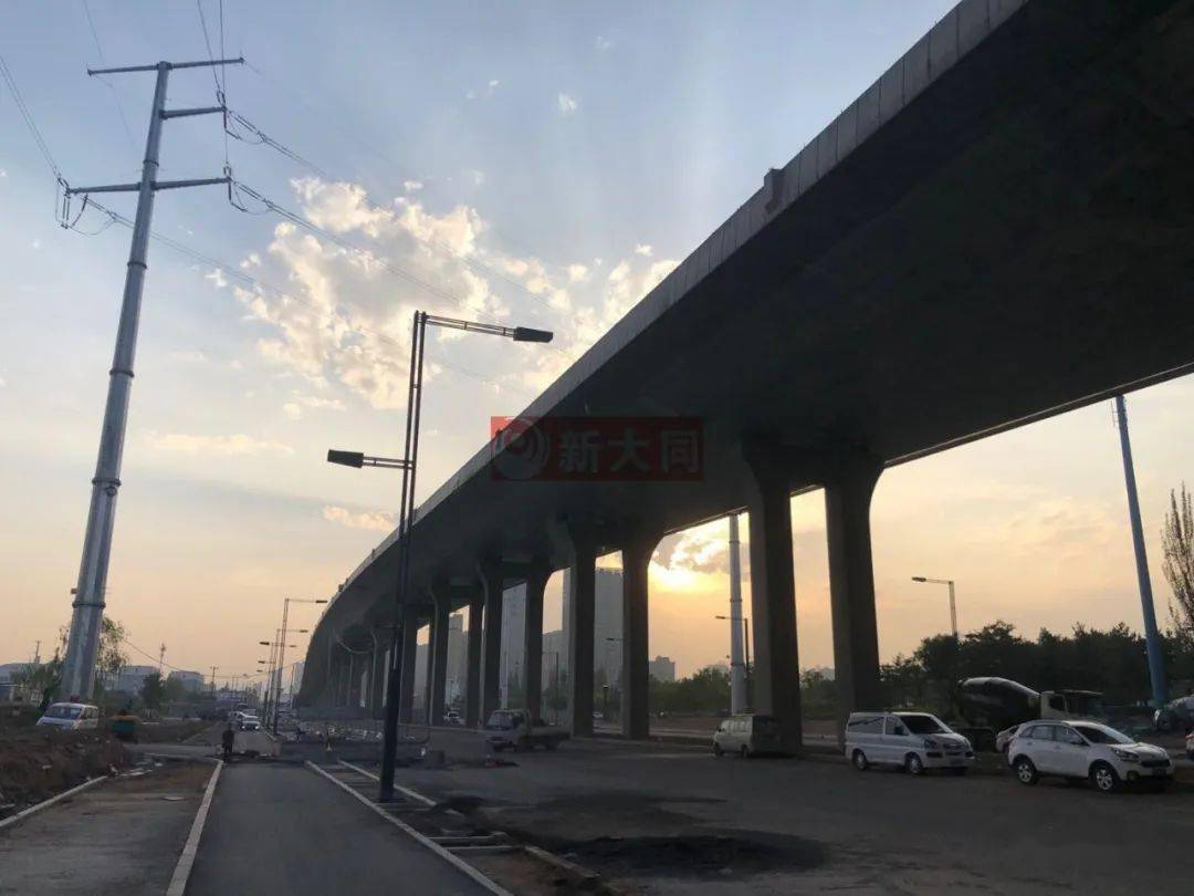 点赞同煤快线大同南站南环西路全面铺油8月通车