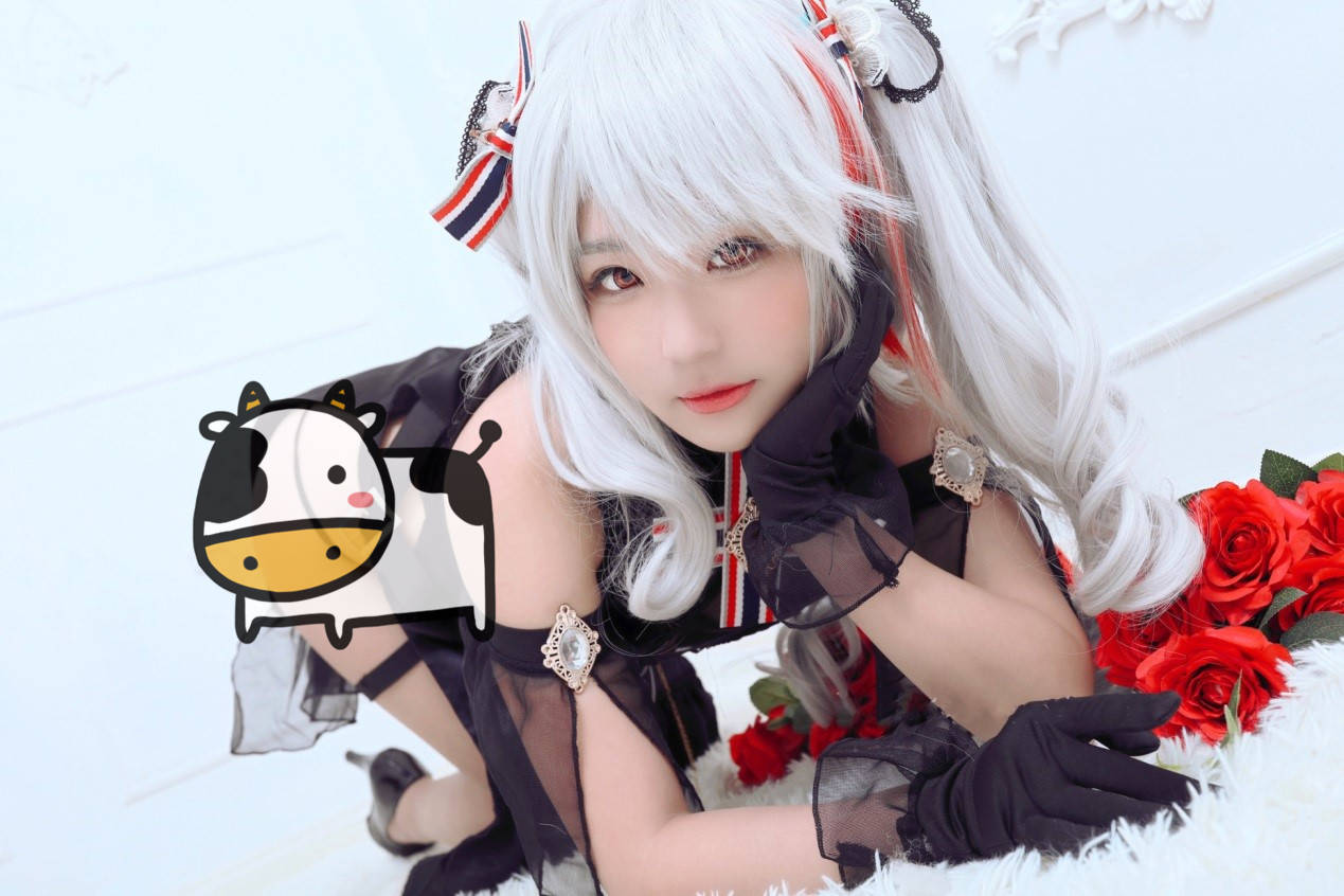 碧蓝航线欧根亲王cos27cm的手办卖2500这个得多少钱