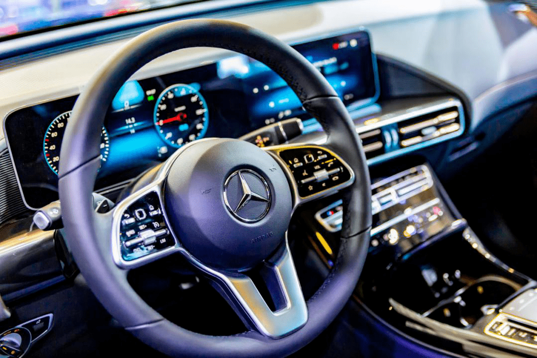 重磅全新梅赛德斯奔驰eqc3504matic纯电suv青岛上市