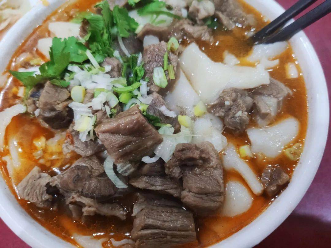 羊肉面横山羊肉拼三鲜洋芋嚓嚓抿节炸豆奶黑愣愣刀刀碗托本片图文综合