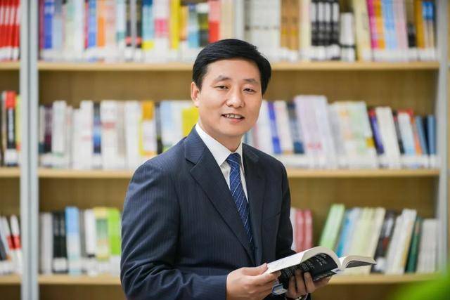 邵志豪基础教育要扎根基础追寻教育的本源