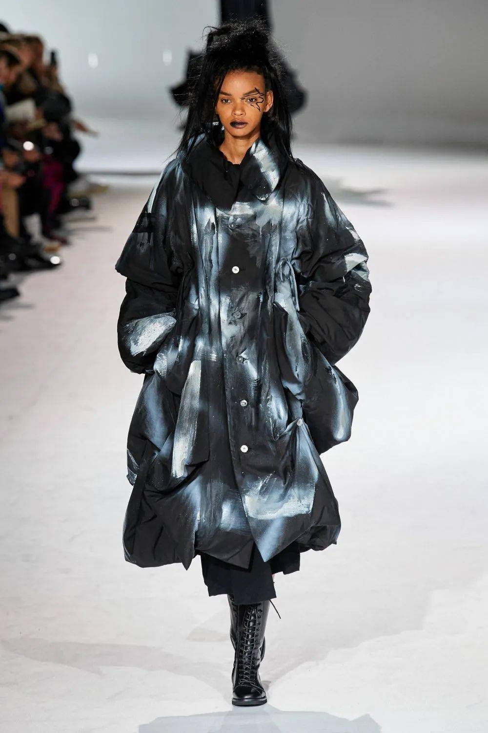 yohji yamamoto(山本耀司)2020秋冬高級成衣發佈秀!