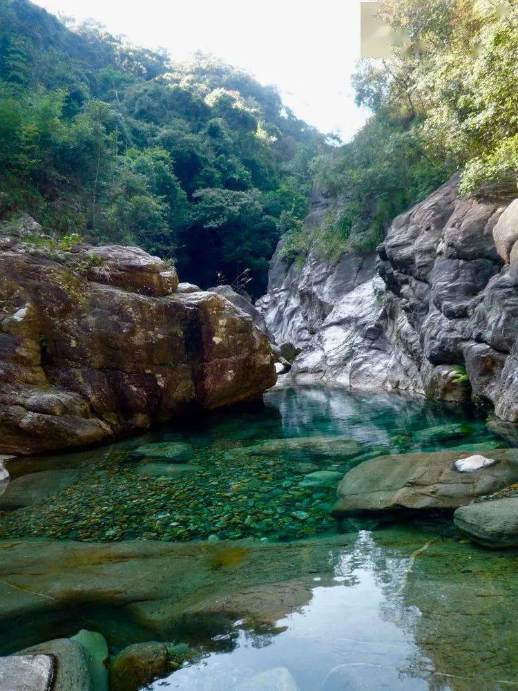 溯溪天堂"英德石门台"峡谷溯溪,泡潭子,亲水
