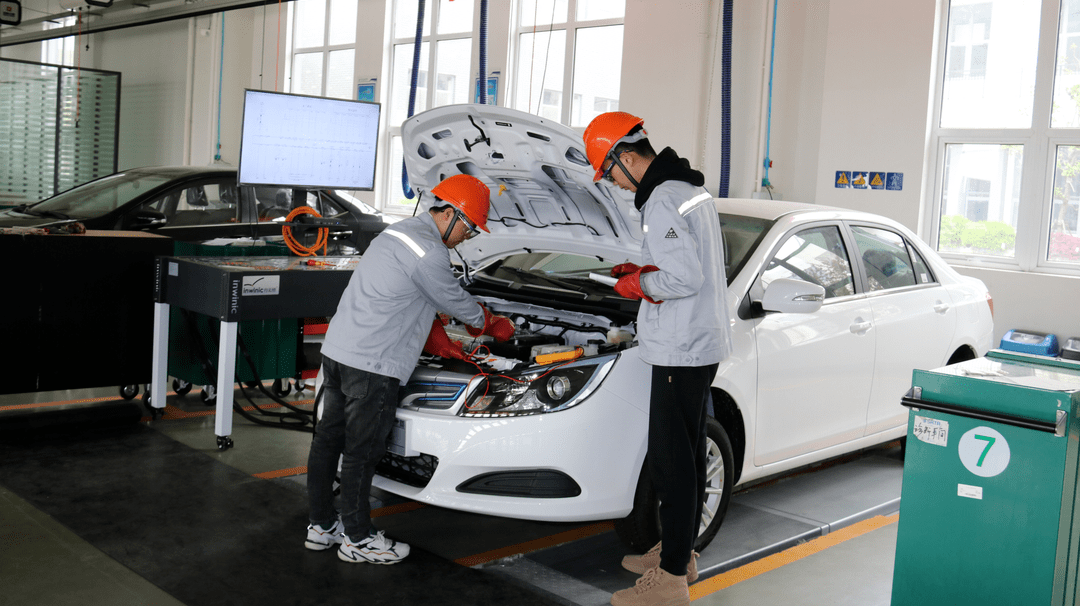 長安大學汽車學院汽車運用工程_煙臺汽車站到煙臺火車站_煙臺汽車工程學院