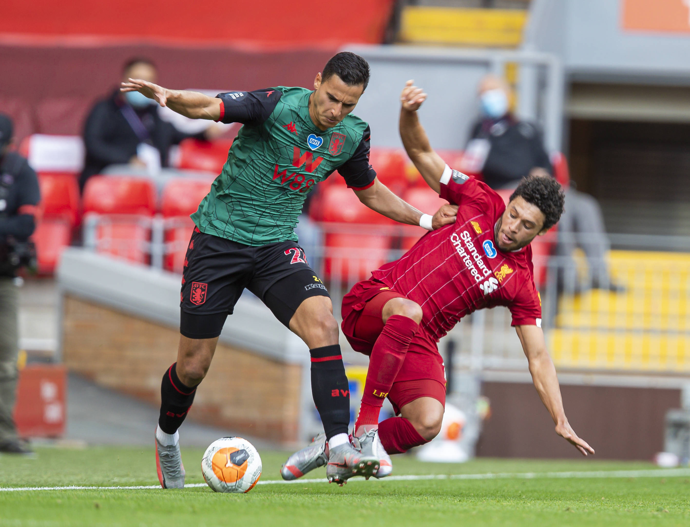 足球——英超:利物浦胜阿斯顿维拉