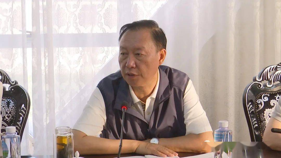 要闻自治区农牧厅厅长孙振云一行深入阿巴嘎旗调研