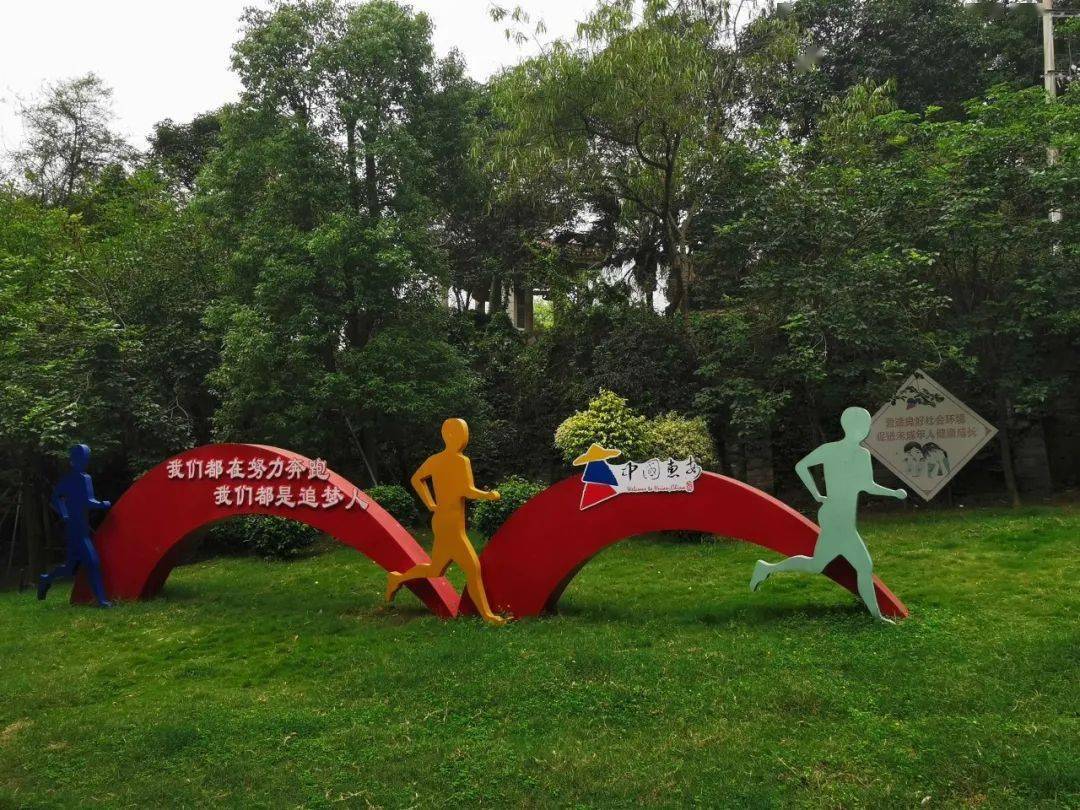 景观小品扮靓街头 文明之花开满惠安