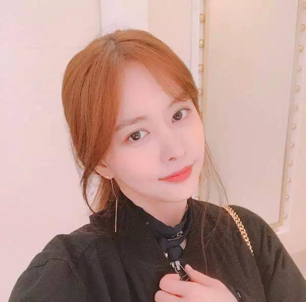 最火的c形刘海比瘦脸针还好使