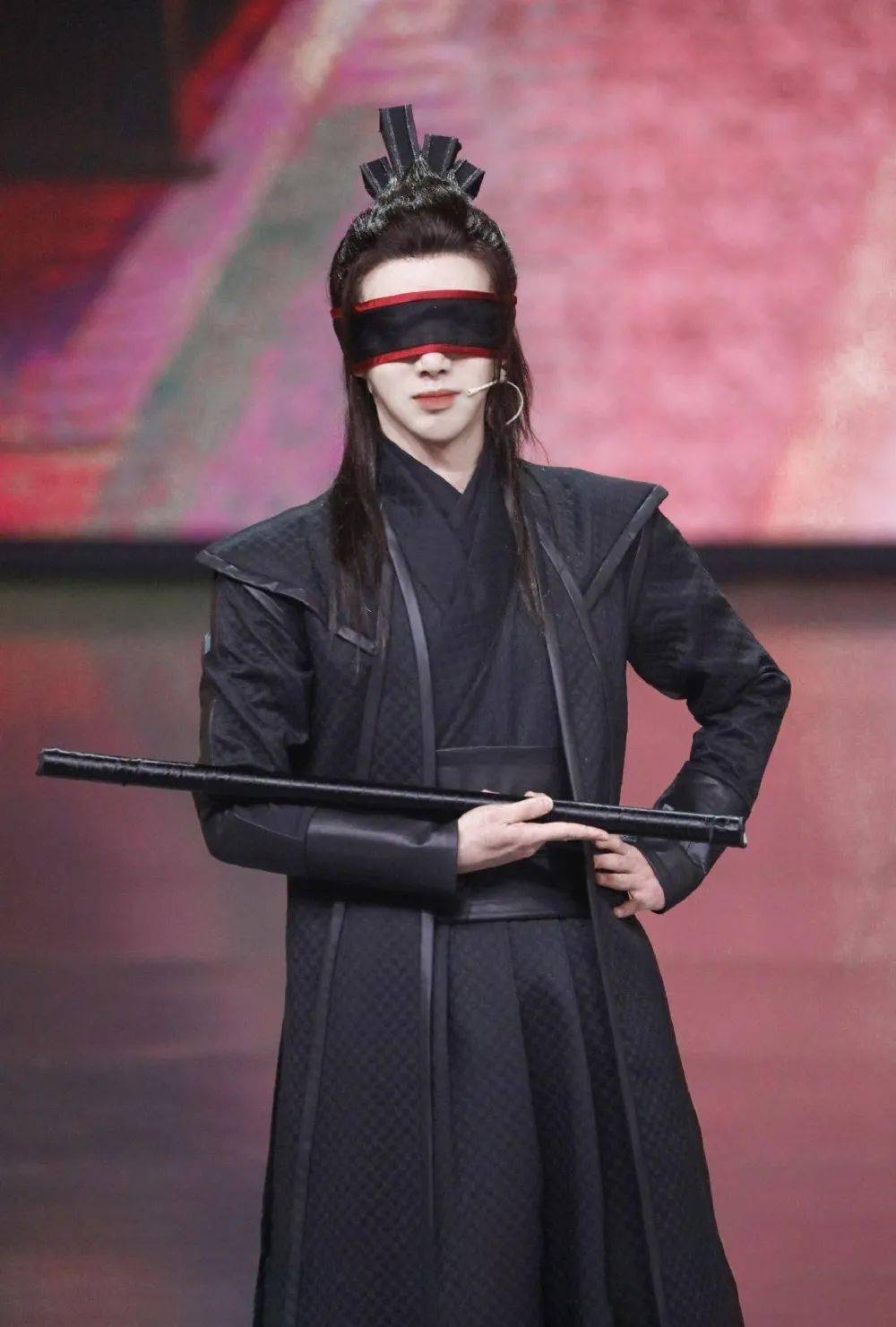 "我是小妖怪,逍遥又自在"华晨宇cos的哪吒真的是魔丸本丸,无论是从