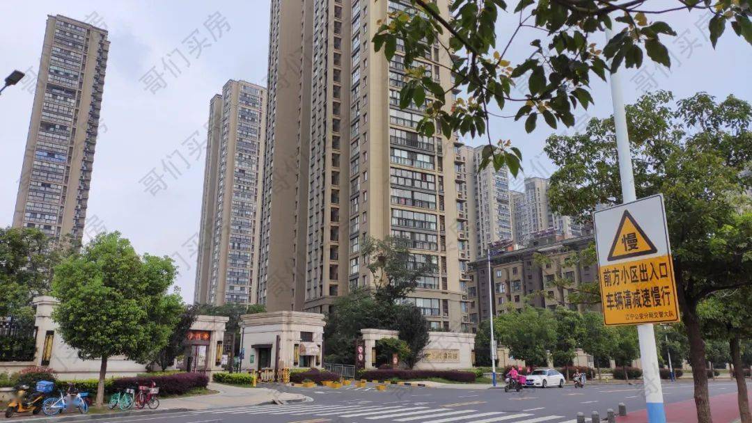 新城珑湾花园颐和南园根据链家二手房网站显示,总体而言,片区内二手房