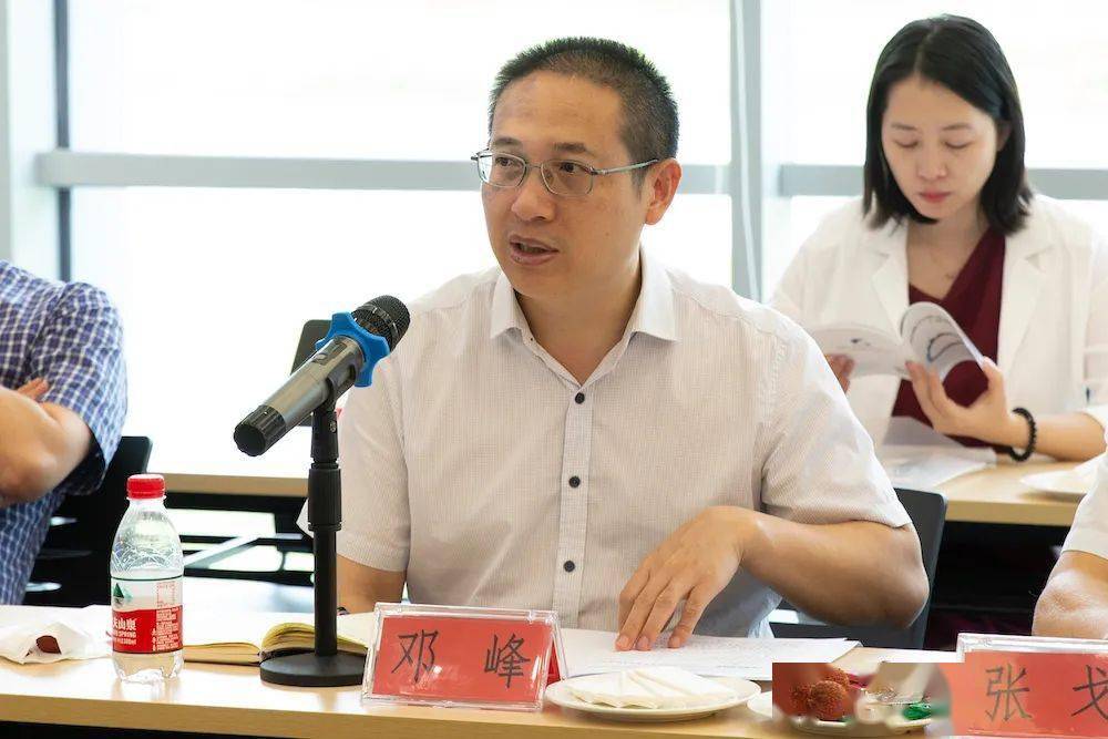 动态横琴新区楼宇经济发展座谈会暨楼宇合作签约仪式顺利举行