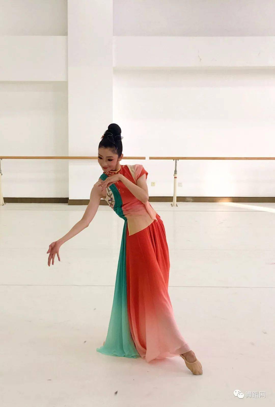 石雪函喜上梅梢世上真有如此惊艳的人这是什么神仙